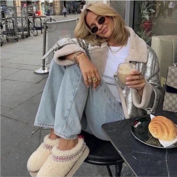 UGG Shoes - NWT UGG Tazz UGGBraid Platform Slippers Clogs Natural Size Women 10